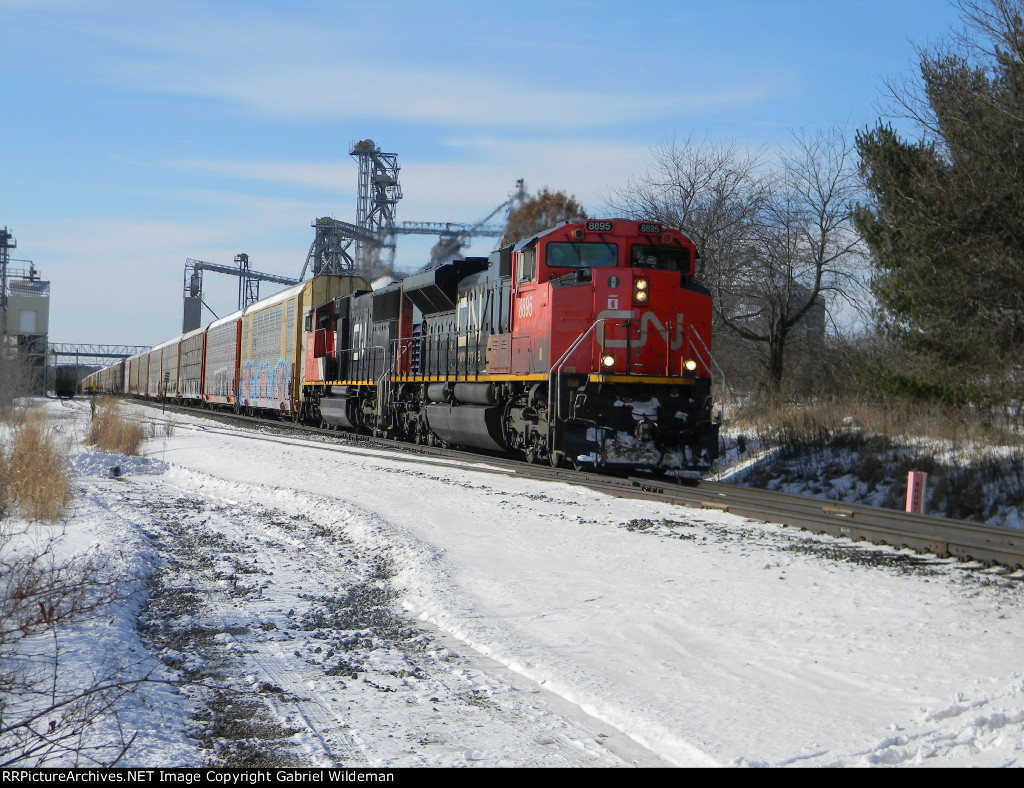 CN 8895 & CN 5692